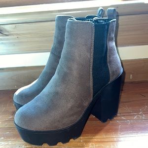Lug sole platform boots